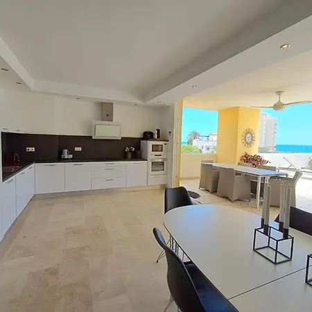 Noctua Puerto Alto 018 Apartment Estepona